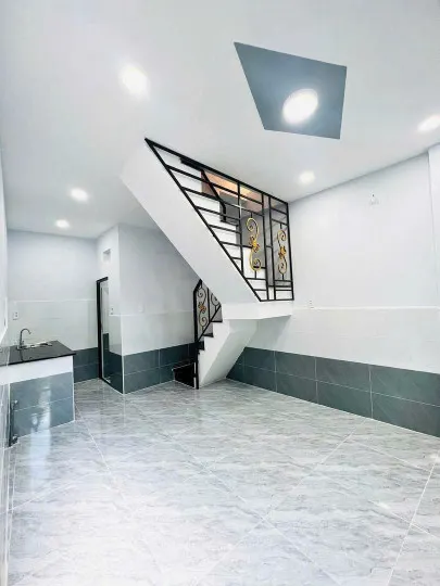 4x6 hẻm nhỏ 108 lê văn lương Q7