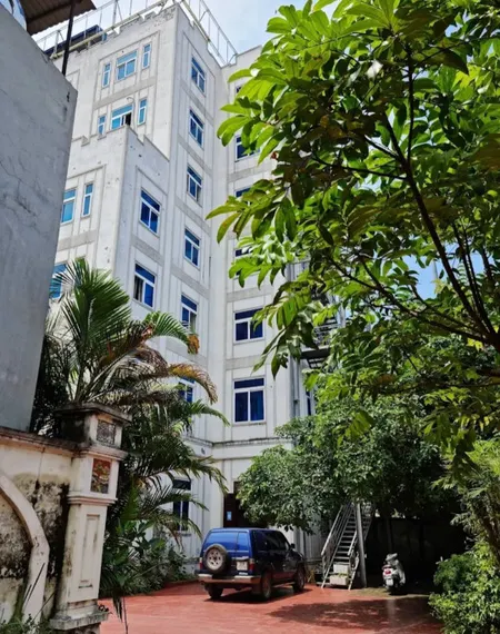 Bán gấp Khách sạn 1400m2, mt20m, 7T, 28 tỷ, Sóc Sơn.