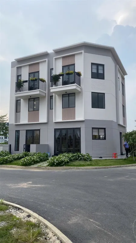 Sổ Hồng Lâu Dài – Vay 75%, Lãi Suất Cố Định 6,1%/năm