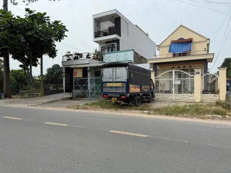 Bán nhà Mt đường Sông Lu . Có 9 phòng trọ. 8 x60