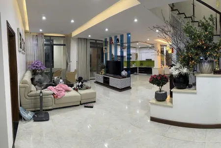 Cho thuê căn hộ Penhouse T21 Chung Cư 215 Lê Lợi_TP Vinh