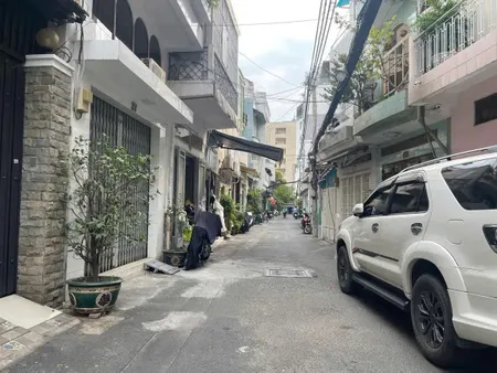Nhà Lô Góc Trần Đình Xu Q1 – 5 Tầng – 6PN – Chỉ 8.2 Tỷtl -31m2, tiện ở cho thuê