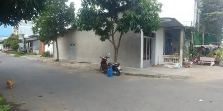 43m2 ngay ngã tư