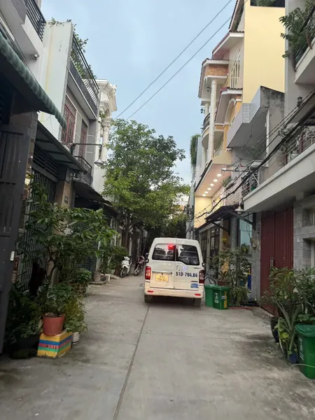 Bán nhà 50m² ngang 4m giá 4.95 tỷ tại Phường Bình Hưng Hòa Quận Bình Tân