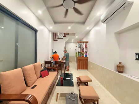 Bán nhà Hào Nam (Đống Đa) 35/38m, 4 tầng, mt 4m, giá 9.55 tỷ