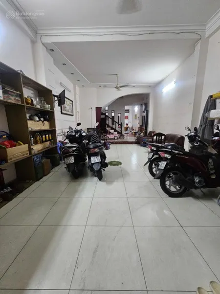 Bán nhà Tạ Quang Bửu, Quận 8, 105m2, 4 tầng, dòng tiền nuôi yến 500 triệu/năm, giá 23 tỷ