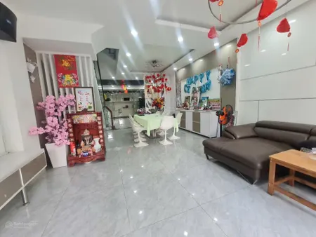 Bán nhà 4 tầng (5*19m)-nhỉnh 10 tỷ, khu dân cư cao cấp X. Bình Hưng, Bình Chánh, cạnh bến xe quận 8