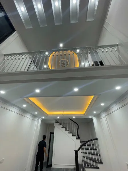 CHO THUÊ PHÒNG STUDIO & MẶT BẰNG KINH DOANH TẠI 42 PHỐ SÀI ĐỒNG, LONG BIÊN, HÀ NỘI - 35M2 - 5TR/THÁNG