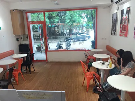 Cần sang nhượng quán trà sữa mới sửa chữa kinh doanh còn rất mới