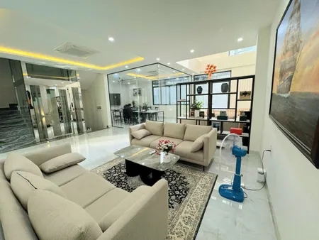 BDS  HVL Saigon Mysterry- Biệt thự Full nội thất vừa ở kết hợp làm văn phòng 10mx18m - 85 triệu/tháng còn thương lượng