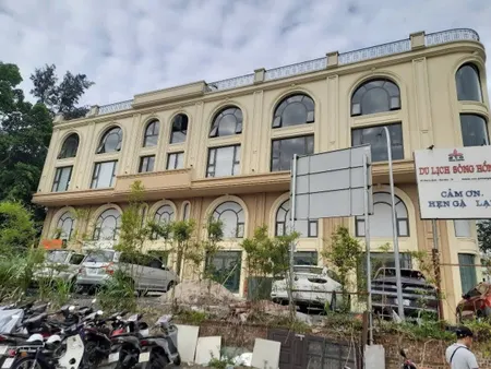 Cho thuê MBKD Tầng 3 Mặt Phố Chương Dương Độ, Hoàn Kiếm, 390m2, 60 Triệu