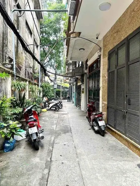 Cho thuê nhà ngõ 56 Minh Khai, 4 tầng x 33m2, 3 ngủ, 12 Triệu Full đồ