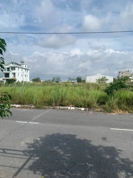 Bán đất 99m² ngang 6m giá 3.95 tỷ tại Phường Cao Xanh Thành phố Hạ Long