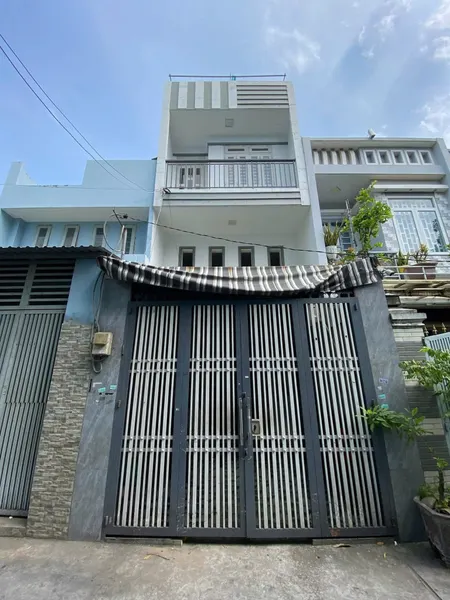 Bán Nhà 4 Tầng 68m², 5PN, 3VS, Giá 6.4 Tỷ, Đường Số 12, Bình Hưng Hoà A, BT
