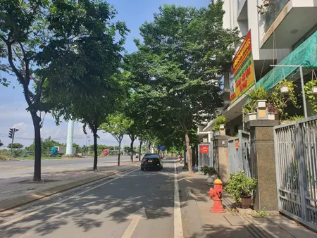 BDS  HVL LVCC: CHO THUÊ NHÀ 4 TẦNG THANG MÁY MTKD ĐỒNG VĂN CỐNG KHU 1 Q2 GIÁ TỐT