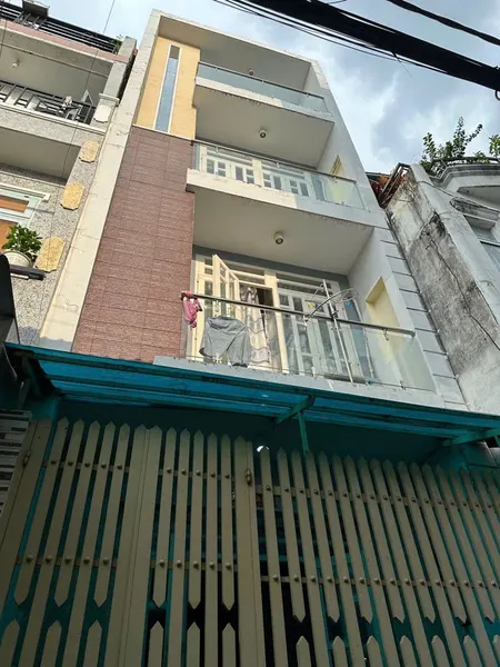 Bán gấp nhà hẻm 154 Âu Dương Lân, P3 Q8. DT 50m2. Giá chỉ  6.8 tỷ.