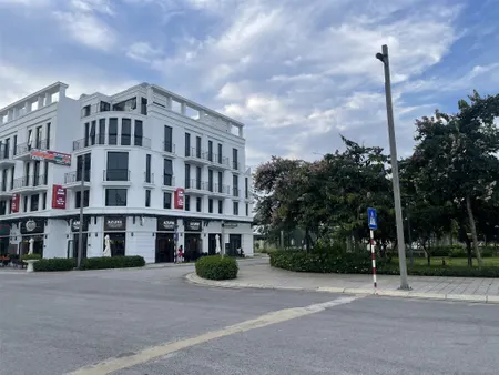 SHOPHOUSE BIỂN SẦM SƠN. SỔ LÂU DÀI. TT THÁNH ĐỊA DU LỊCH SẦM SƠN. LH: 0966 343 969