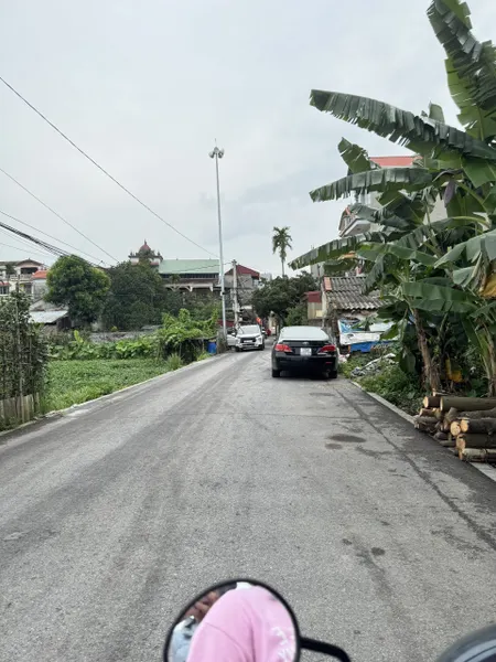 BÁN 50M TRUNG THÔN - ĐÔNG HỘI - ĐÔNG ANH - NGÕ NÔNG Ô TÔ RA VÀO THOẢI MÁI -141TR/1M