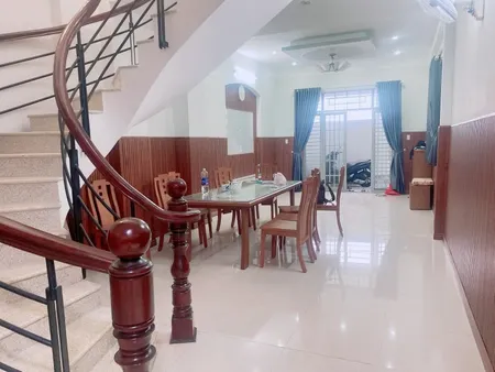 Bán nhà 3 tầng hẻm xe hơi Hiệp Bình Chánh – 106m² ngang 6.5m – giá 8.8 tỷ