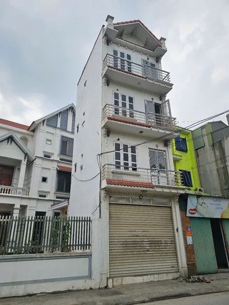Bán nhà Mặt Phố NGUYỄN BÌNH, Gia Lâm,  3 tầng dân xây chắc chắn, kinh doanh sầm uất, nhỉnh 3 tỷ.