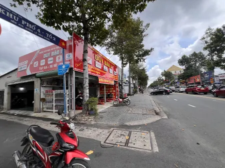 Nhà Phú Hoà (phường Phú Lợi-TP.HCM)-TP.Thủ Dầu Một nhựa 4m thông sát bên KDC Phú Hoà 1,gần ĐH.TDM vị trí trung tâm đẹp đáng sống