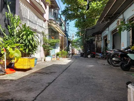 Mặt tiền đường gần Bình Long •50m² •Sẵn dòng tiền •Chưa đến 3 tỷ