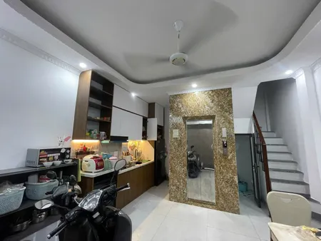 Bán nhà Trường Chinh, Đống Đa, 7 tầng thang máy, mặt tiền rộng, 10m ra phố