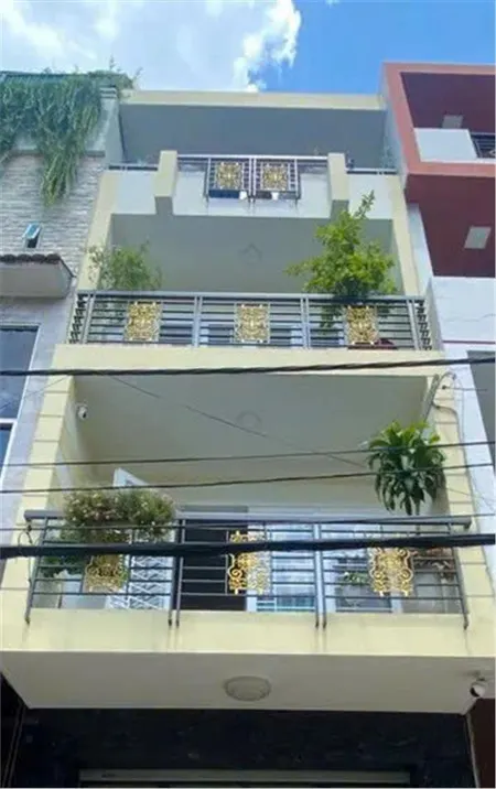 HXT 8m thông, 4 tầng kiên cố, Ở ngay & KD tốt, hẻm 95 Bắc Hải
