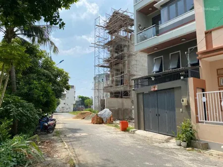 Bán đất 80m2 ấp 5, phong phú chính chủ, đối diện sông lô c6 giá chỉ 6 tỷ