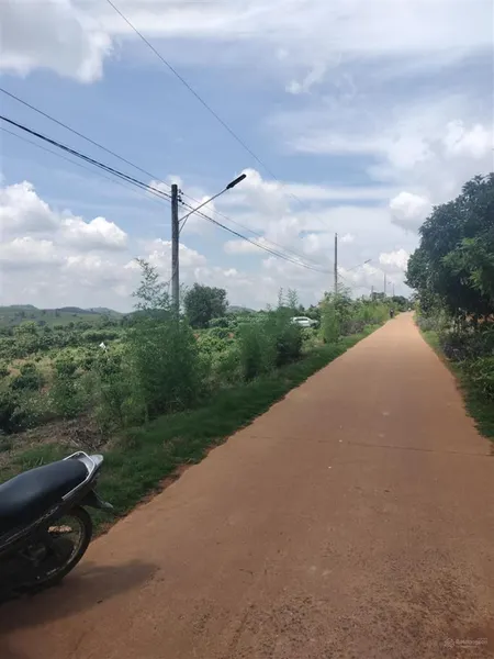 Đất vườn bám 2 mặt đường tại phi tô
