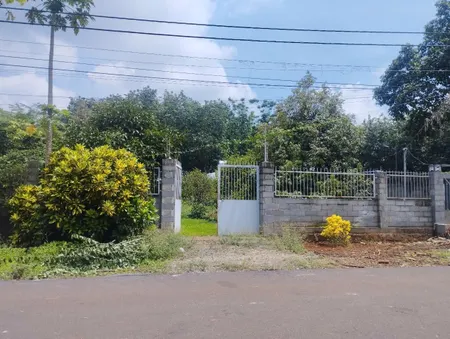 Bán đất Mt nhựa thổ cư có nhà vườn. Đường 89  .Tỉnh lộ 52 Tpbr