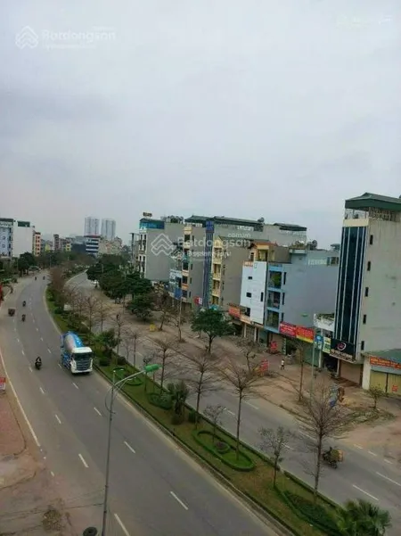 Bán đất đấu giá mặt đường lê trọng tấn, giáp đường lê quang đạo kéo dài, dt 50m2, giá tốt