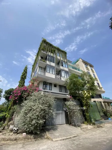 Toà nhà hầm 5 tầng khu thủ đức house 38 tỷ 0908 947 ***