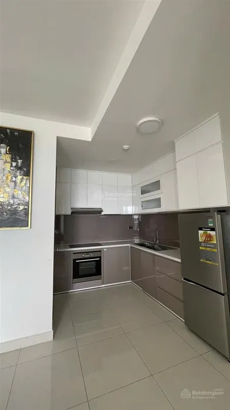Bán căn hộ saigon royal, quận 4 loại 2pn 2wc view q1