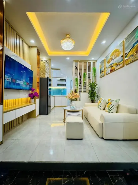 Nhà đẹp phân lô phố hữu hưng, đại mỗ dt 31m2, 5 tầng, 5,4 tỷ gần đường ô tô tránh