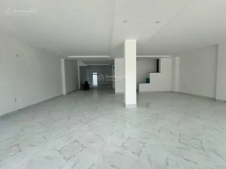 Bán tòa nhà 5 tầng đường đồng khởi biên hòa đồng nai. giá 39tỷ999