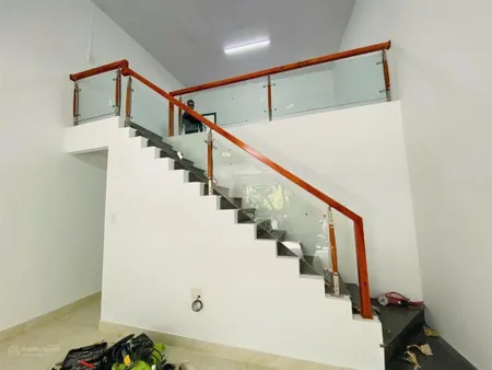 Bán nhà đẹp vĩnh thạnh, đường lớn, giá tốt. thích hợp ở hoặc đầu tư. 0905 211 ***