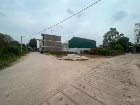 Cần bán lô góc đấu giá thôn 5, xuân quan, tt. văn giang, hưng yên