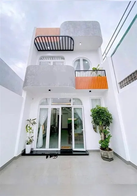 Bán nhà bình chánh 1 lầu, 1 trệt, 4 phòng ngủ rẻ nhất khu vực