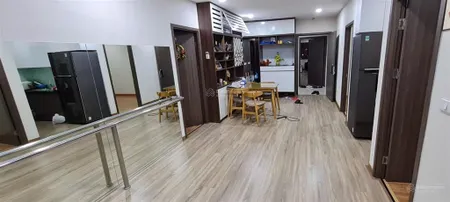 Bán căn 3 ngủ, 2 vệ sinh tòa xuân mai complex, hà đông giá chỉ 4. x tỷ