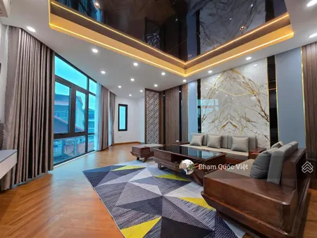 Siêu phẩm nhà mới kính koong nguyễn văn cừ 6 tầng thang máy chỉ nhỉnh 12 tỷ