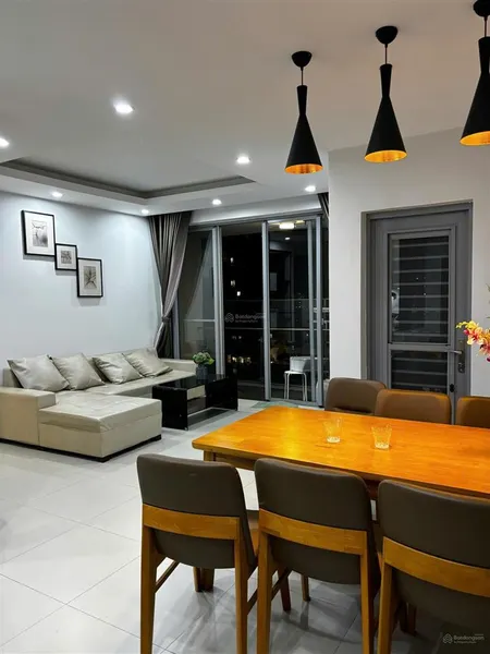 Bán nhanh chcc green valley, dt 96m2, full nội thất, lầu cao view sân golf,0932 026 *** giang