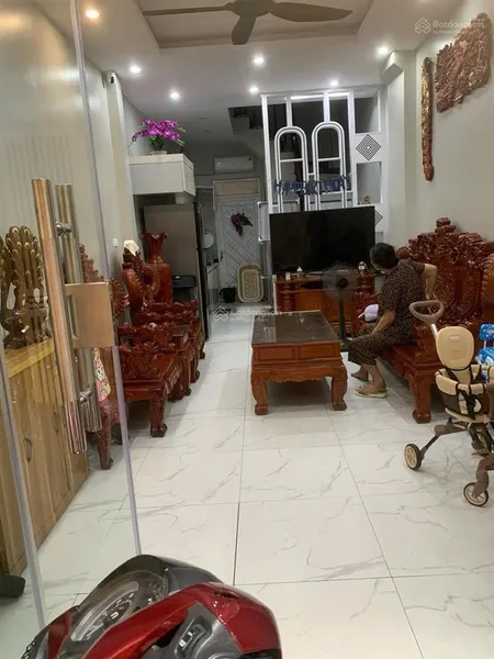 Chính chủ bán căn nhà ngã 5 hà trì 32m2 5 tầng 3 ngủ khép kínfull nội thất hơn 6tỷ