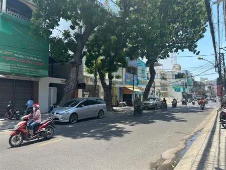 Bán nhà 4 tầng mặt tiền đường thống nhất diện tích 133m2 ngang 4,7m vuông vắn giá chỉ 18 tỷ