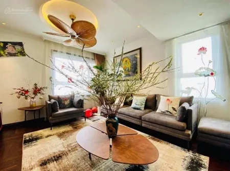 Căn hộ siêu đẹp full nội thất xịn. tầng trung tòa c1 rừng cọ. 154,2m2. giá bán 6,5 tỷ