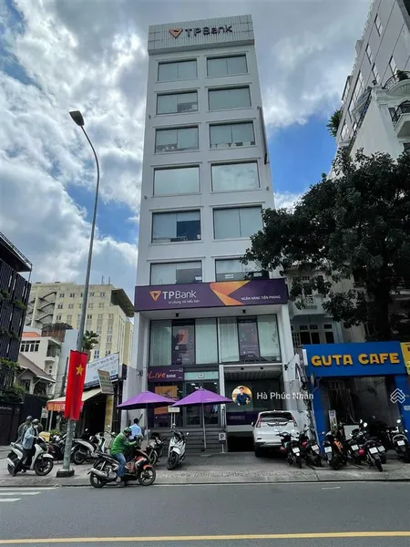 Toà nhà mặt tiền 712b sư vạn hạnh đối diện vạn hạnh mall (8x22m, hầm 9 tầng) hđt 370 tr/th 79 tỷ