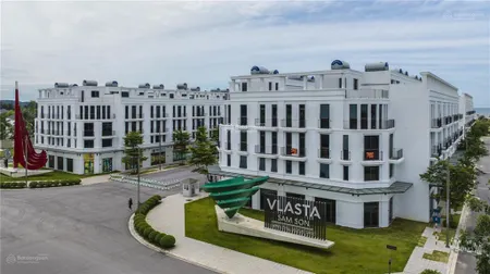 Shophouse mặt biển sầm sơn. sổ lâu dài. chưa đến 6 tỷ. nhận nhà ngay. 0943 827 ***