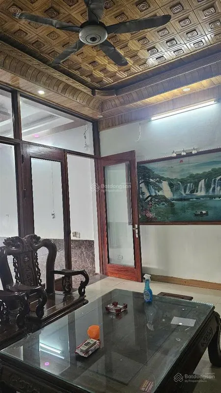 Bán nhà 4 tầng 135m2 x 5,5m mặt tiền, giá chỉ 10 tỷ xx tại đường nguyễn công trứ, p. vĩnh phúc