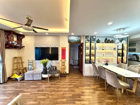 BÁN NHÀ TRUNG KÍNH – CẦU GIẤY – 90M² – GIÁ 14,5 TỶ