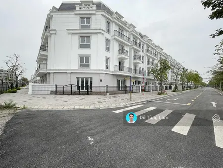 Bán căn góc 105,7m2 shophouse eurowindown, mặt đường ban tím rộng 17m view hồ quảng trường